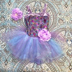 Cute outfit of choice or dance wear with matching bow. Size 6
